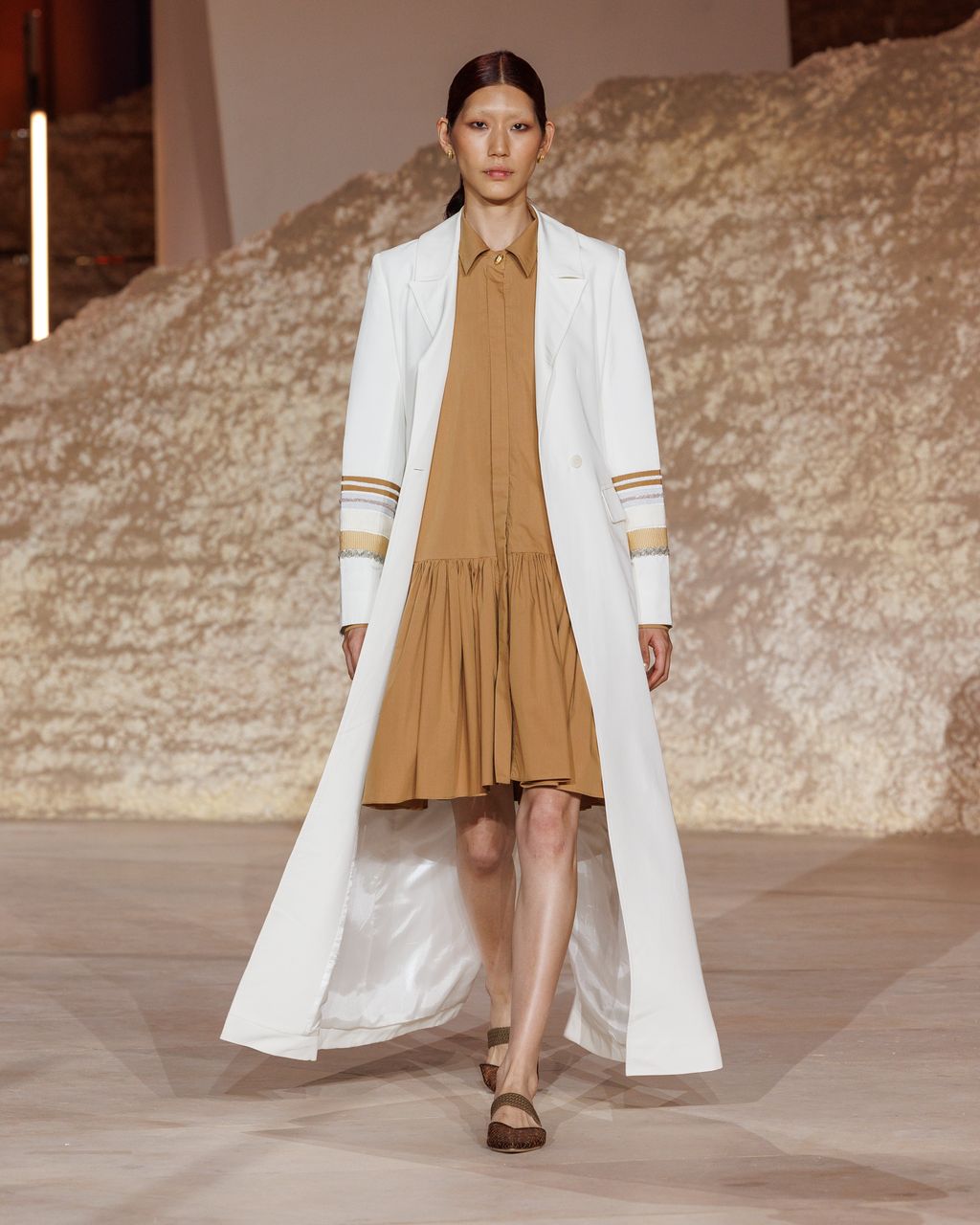 Fashion Week Paris Spring/Summer 2024 look 15 de la collection Abadia - Saudi 100 womenswear