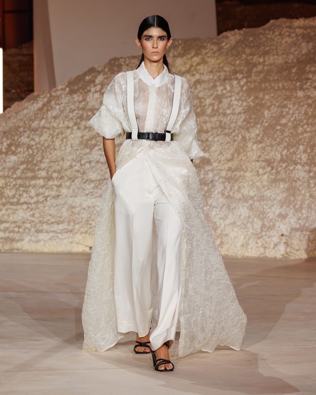 Fashion Week Paris Spring/Summer 2024 look 19 from the Abadia - Saudi 100 collection womenswear