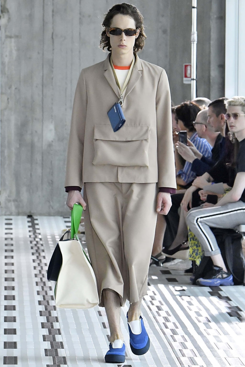 Fashion Week Milan Spring/Summer 2019 look 6 from the Sunnei collection 男装