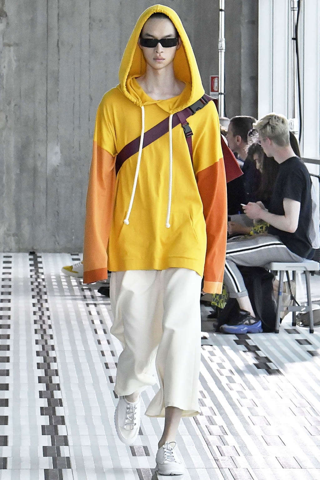 Fashion Week Milan Spring/Summer 2019 look 15 from the Sunnei collection menswear