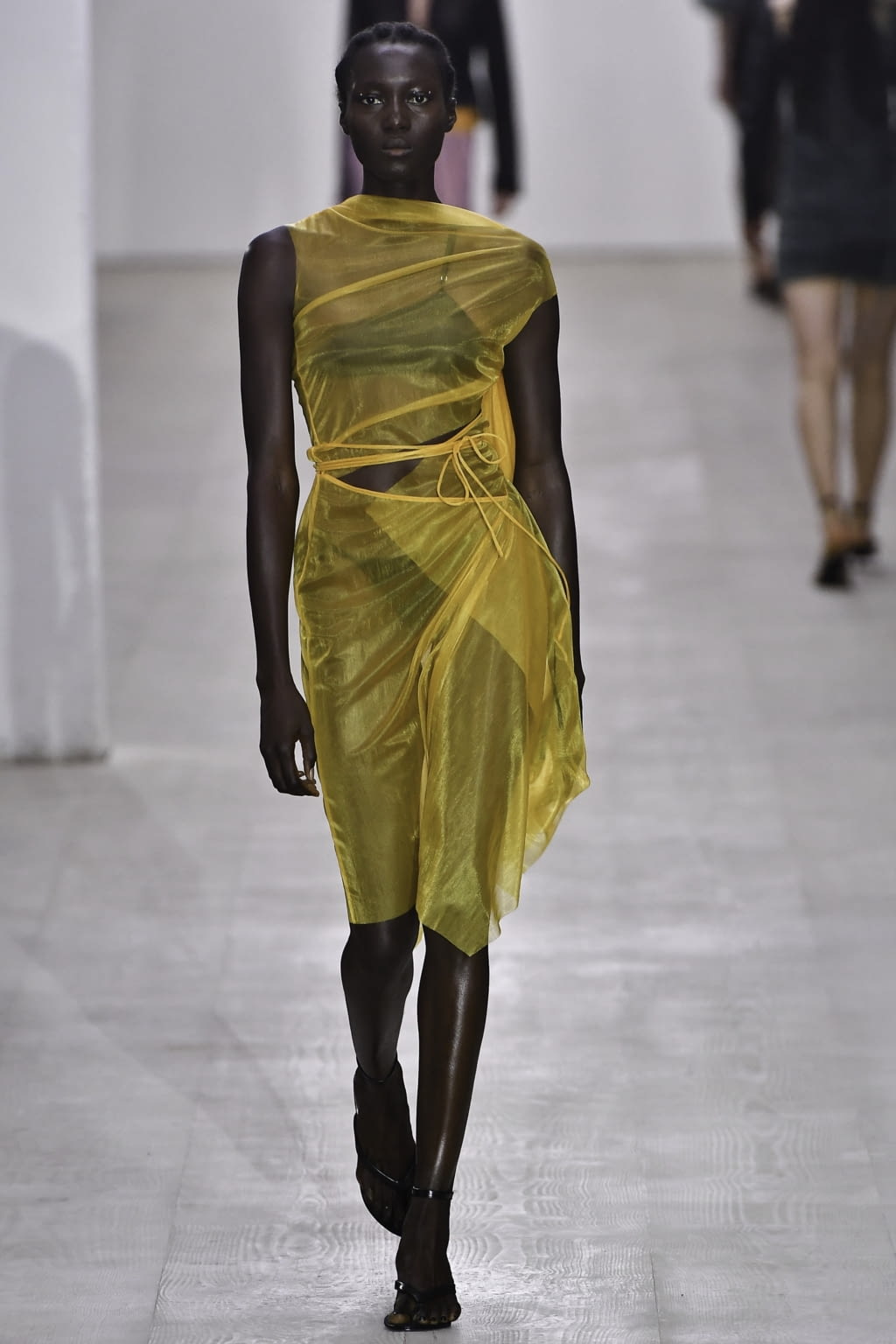 Fashion Week London Spring/Summer 2020 look 13 from the Supriya Lele collection 女装