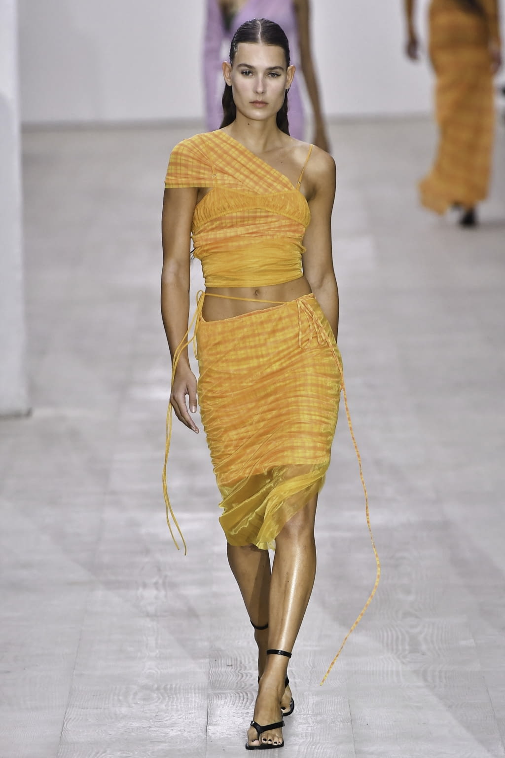 Fashion Week London Spring/Summer 2020 look 18 from the Supriya Lele collection 女装