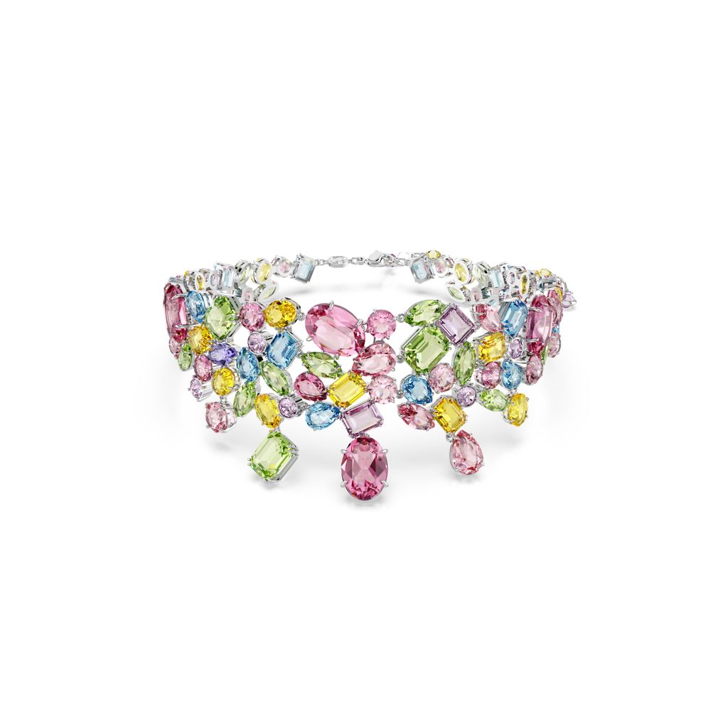 Fashion Week Paris Fall/Winter 2024 look 39 from the Swarovski collection womenswear accessories