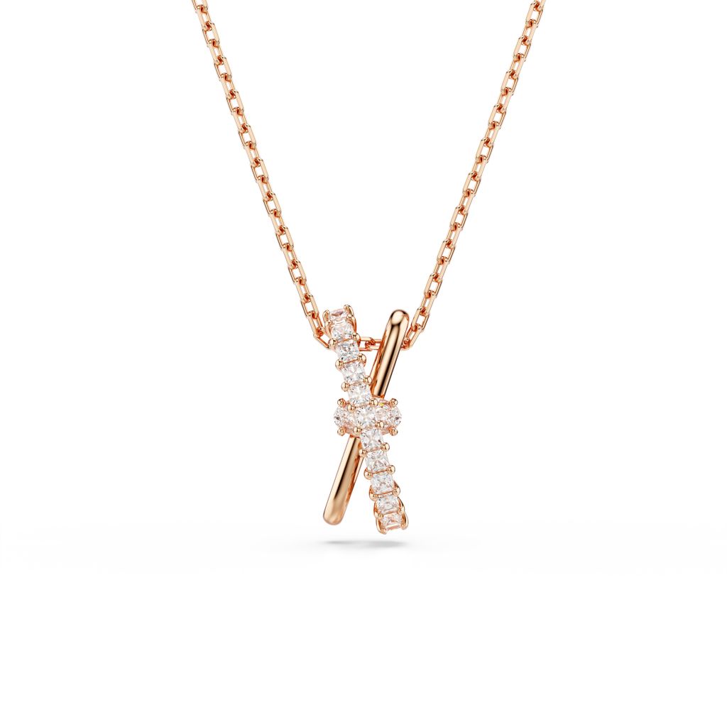 Fashion Week Paris Fall/Winter 2024 look 45 de la collection Swarovski womenswear accessories