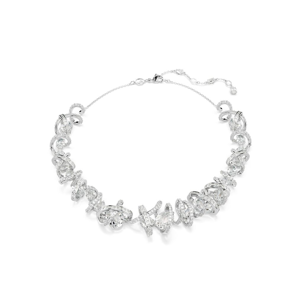 Fashion Week Paris Fall/Winter 2024 look 55 from the Swarovski collection womenswear accessories