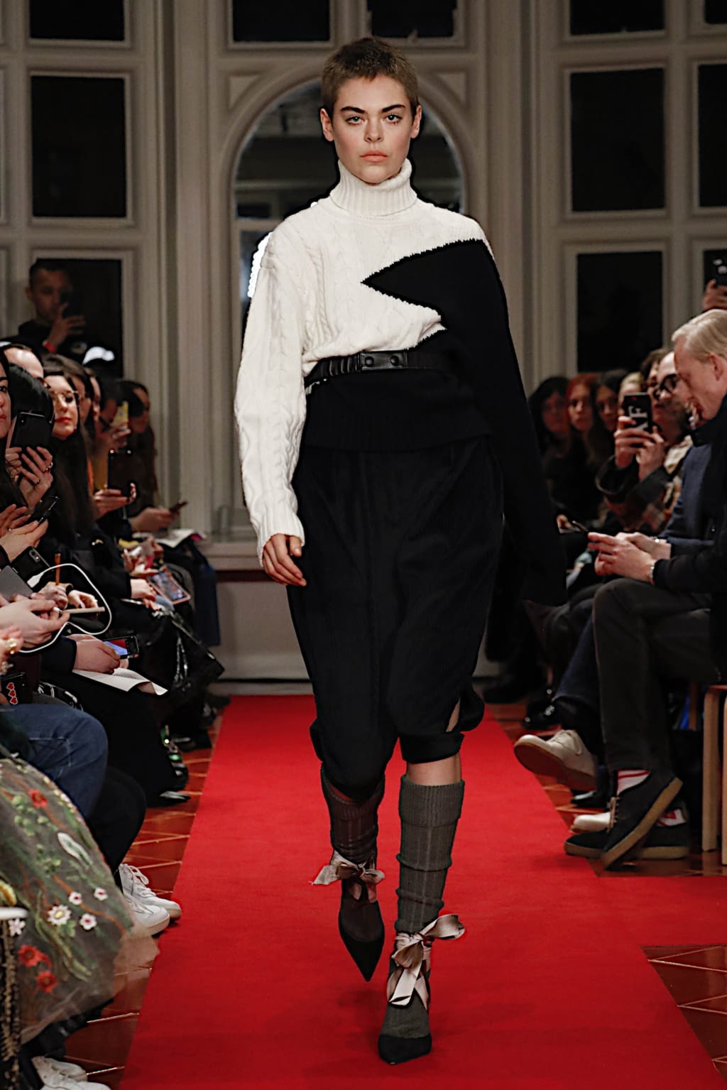 Fashion Week London Fall/Winter 2019 look 9 from the Symonds Pearmain collection 女装