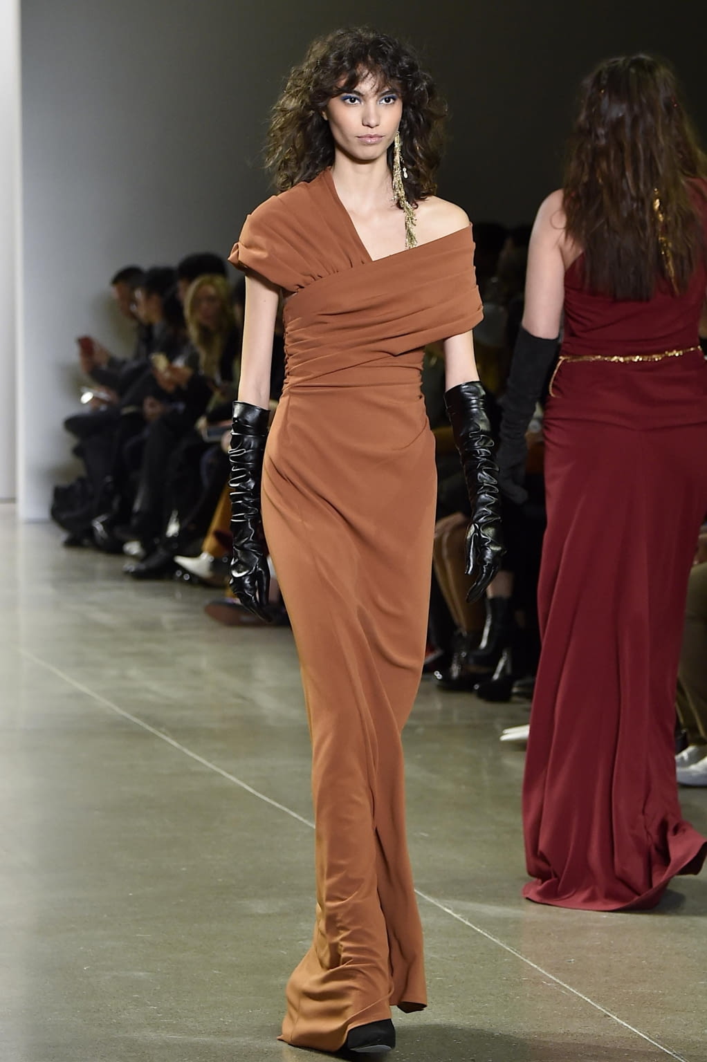 Fashion Week New York Fall/Winter 2020 look 8 from the Tadashi Shoji collection womenswear
