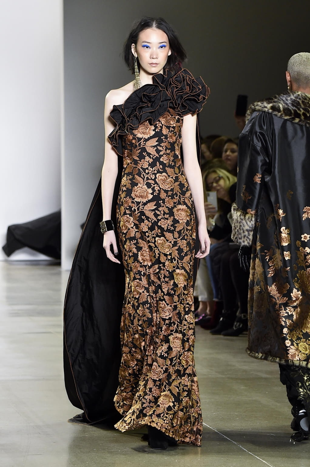 Fashion Week New York Fall/Winter 2020 look 28 from the Tadashi Shoji collection womenswear