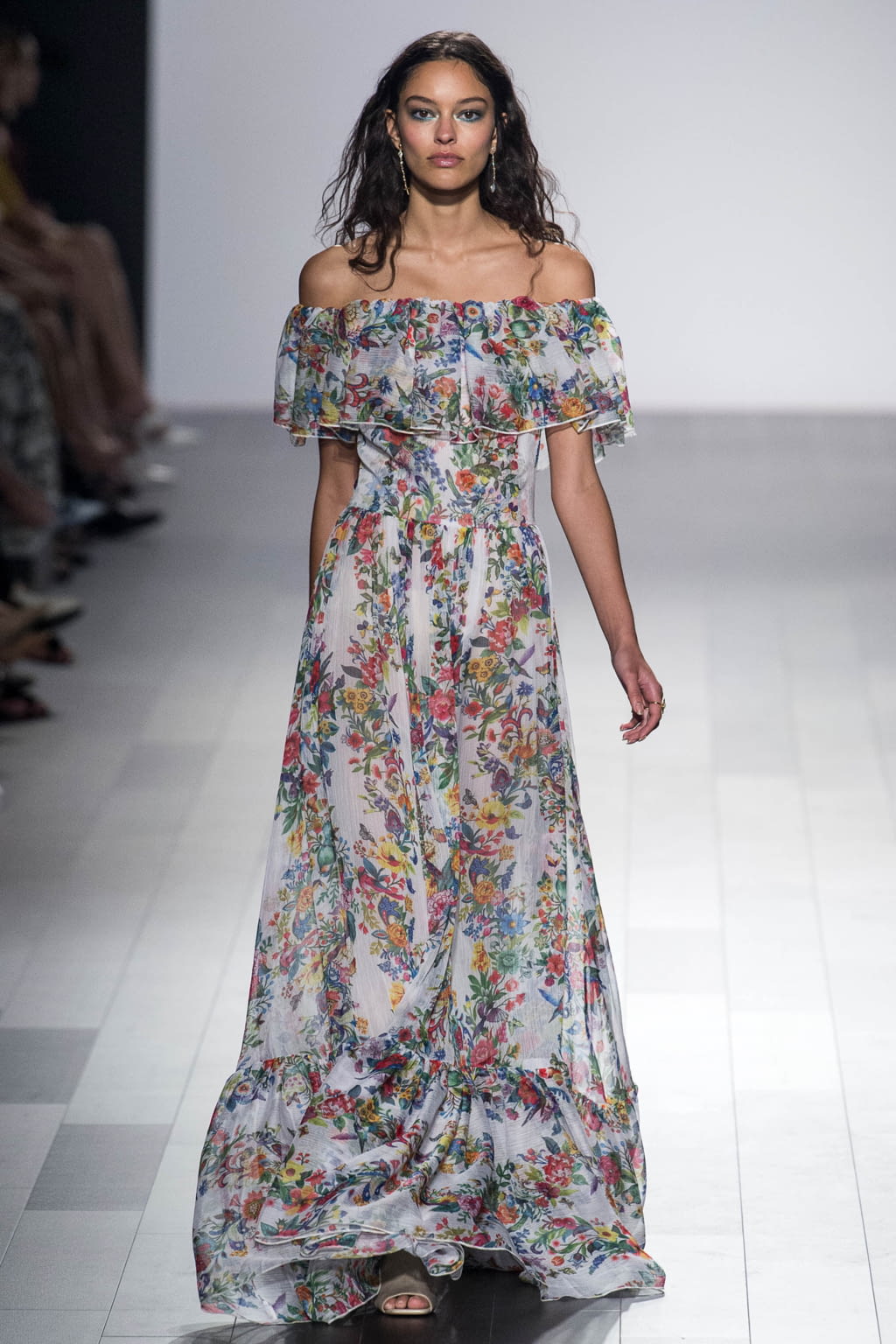 Fashion Week New York Spring/Summer 2018 look 17 de la collection Tadashi Shoji womenswear