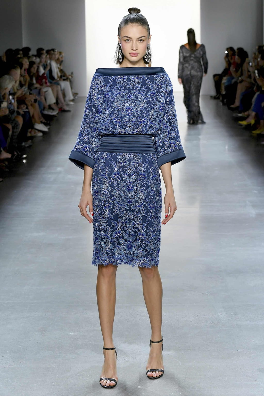 Fashion Week New York Spring/Summer 2020 look 7 from the Tadashi Shoji collection womenswear