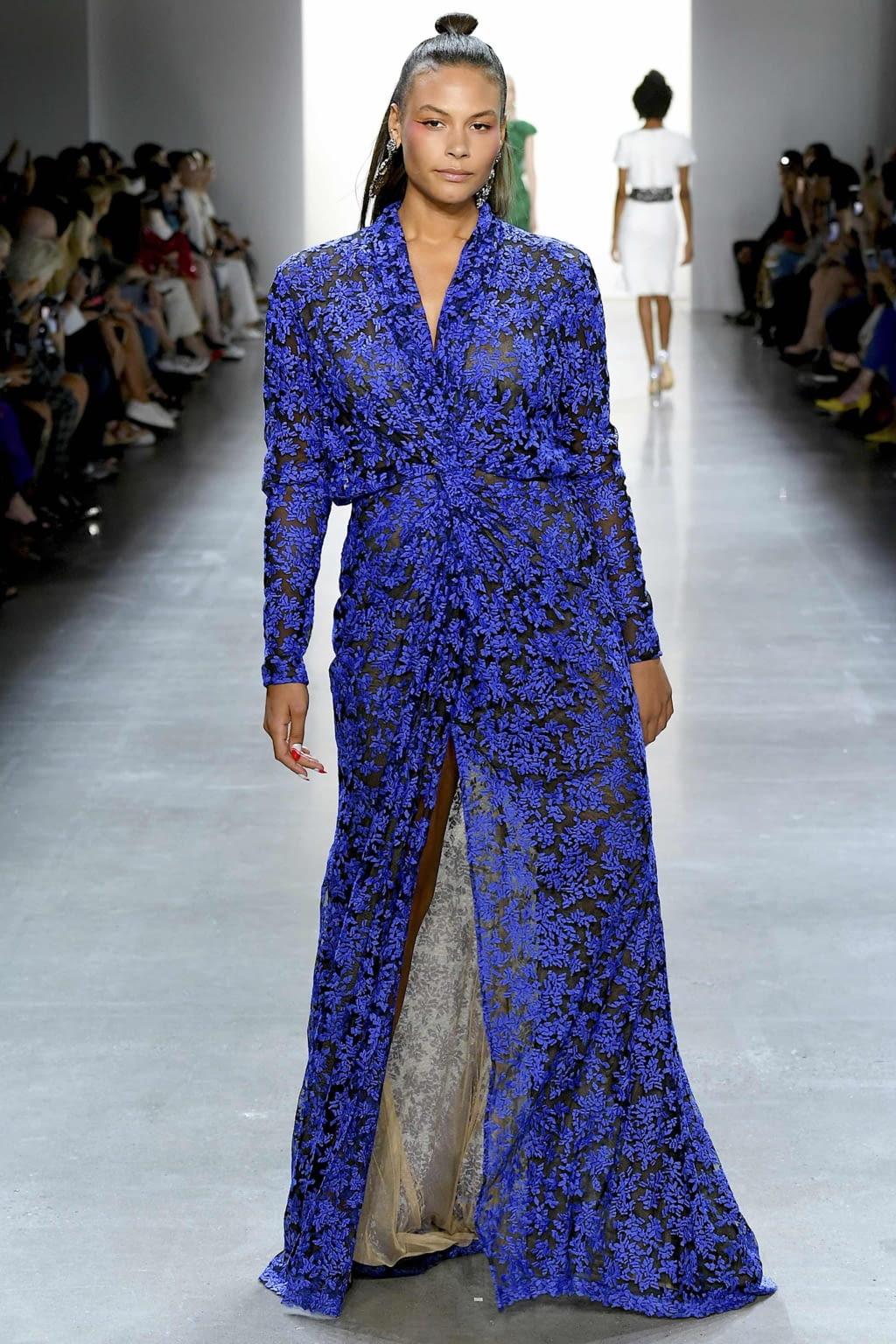 Fashion Week New York Spring/Summer 2020 look 9 de la collection Tadashi Shoji womenswear