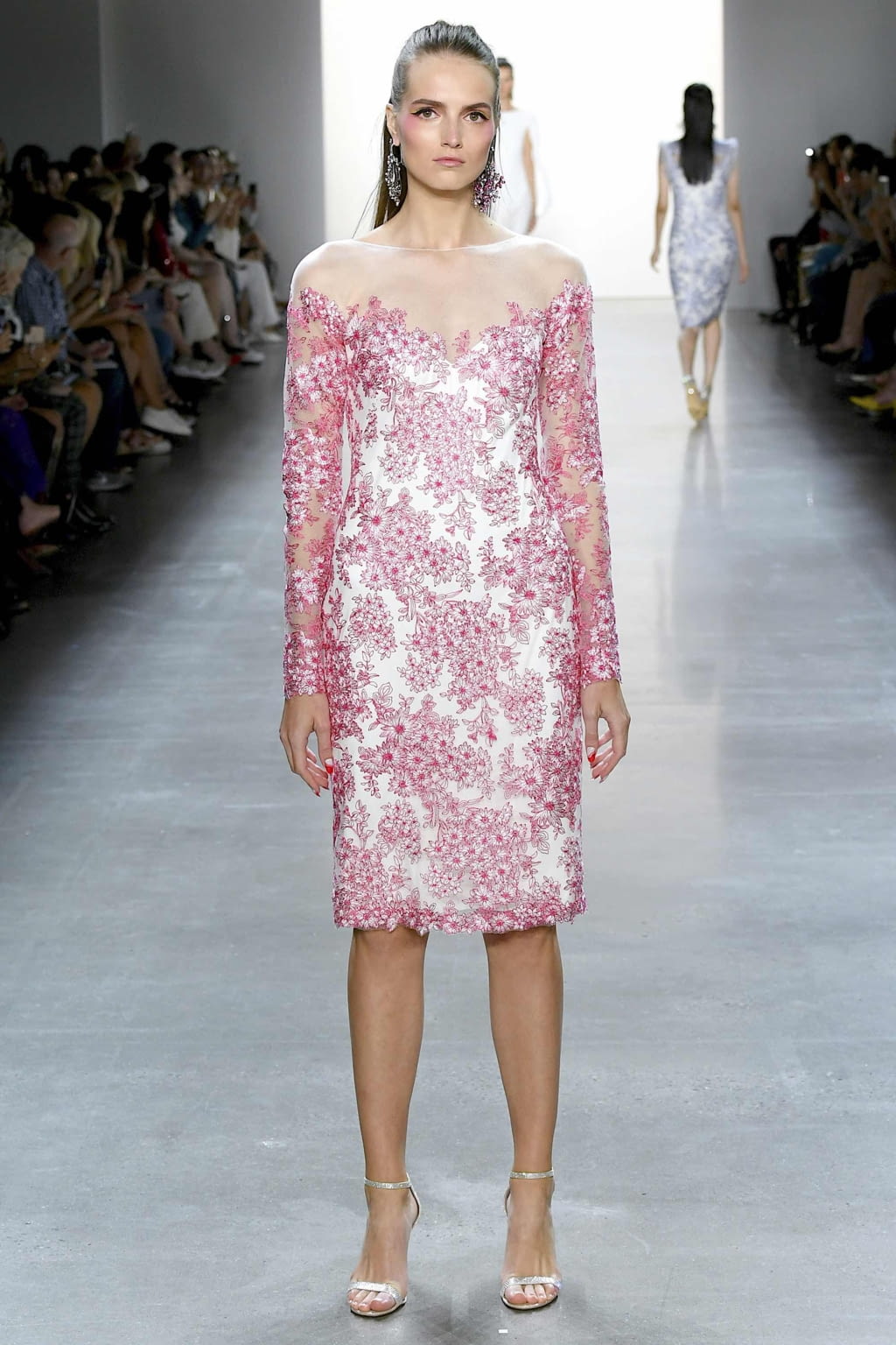 Fashion Week New York Spring/Summer 2020 look 13 from the Tadashi Shoji collection womenswear