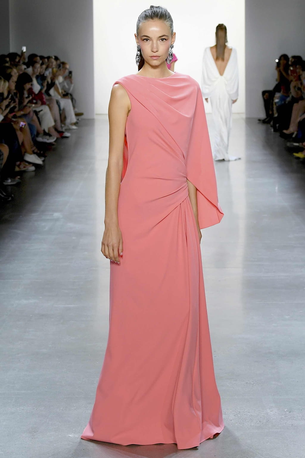 Fashion Week New York Spring/Summer 2020 look 15 de la collection Tadashi Shoji womenswear