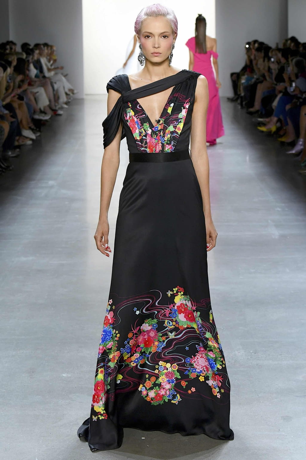 Fashion Week New York Spring/Summer 2020 look 17 from the Tadashi Shoji collection womenswear