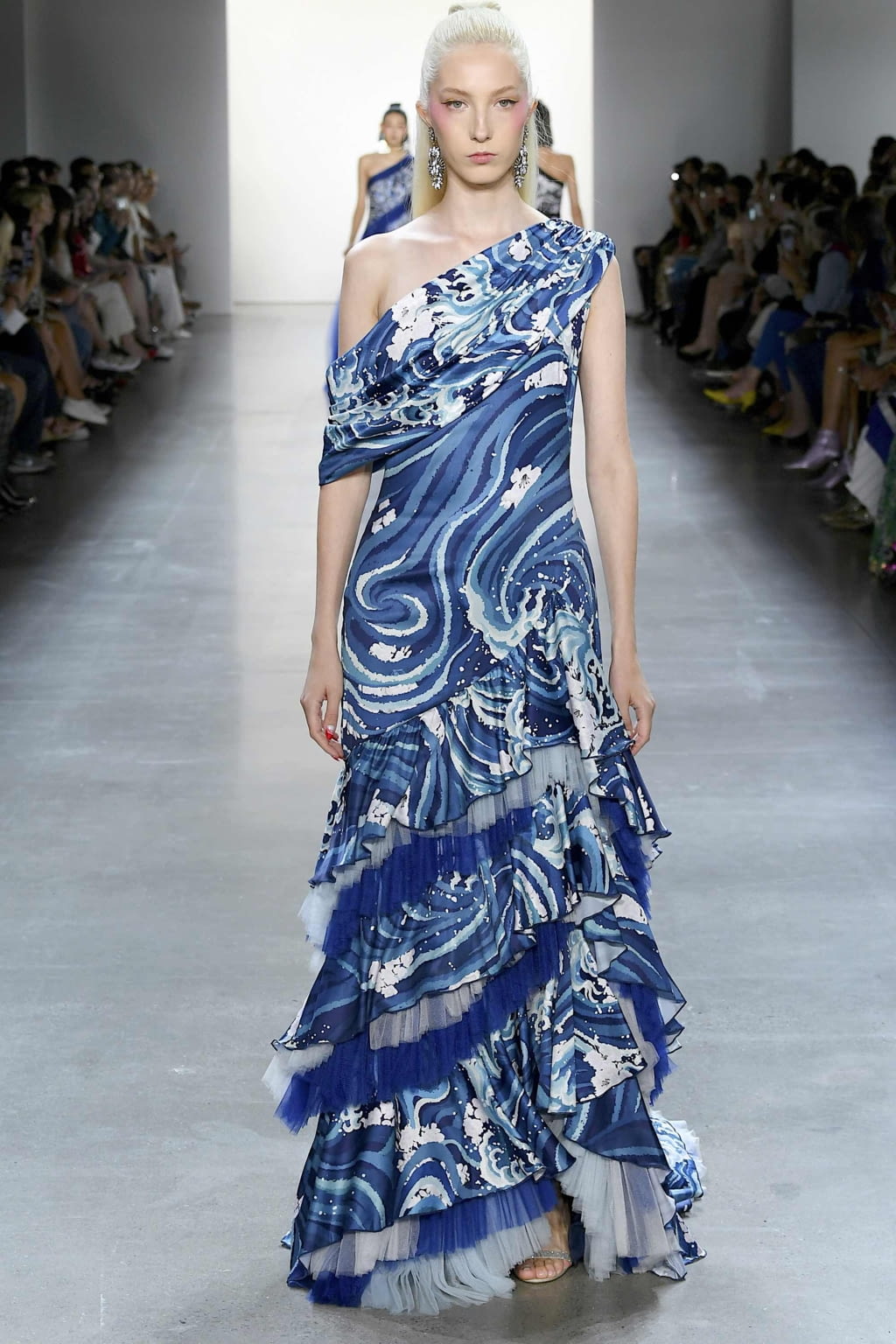 Fashion Week New York Spring/Summer 2020 look 21 de la collection Tadashi Shoji womenswear