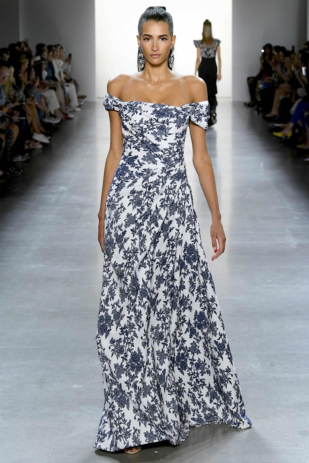 Fashion Week New York Spring/Summer 2020 look 25 de la collection Tadashi Shoji womenswear