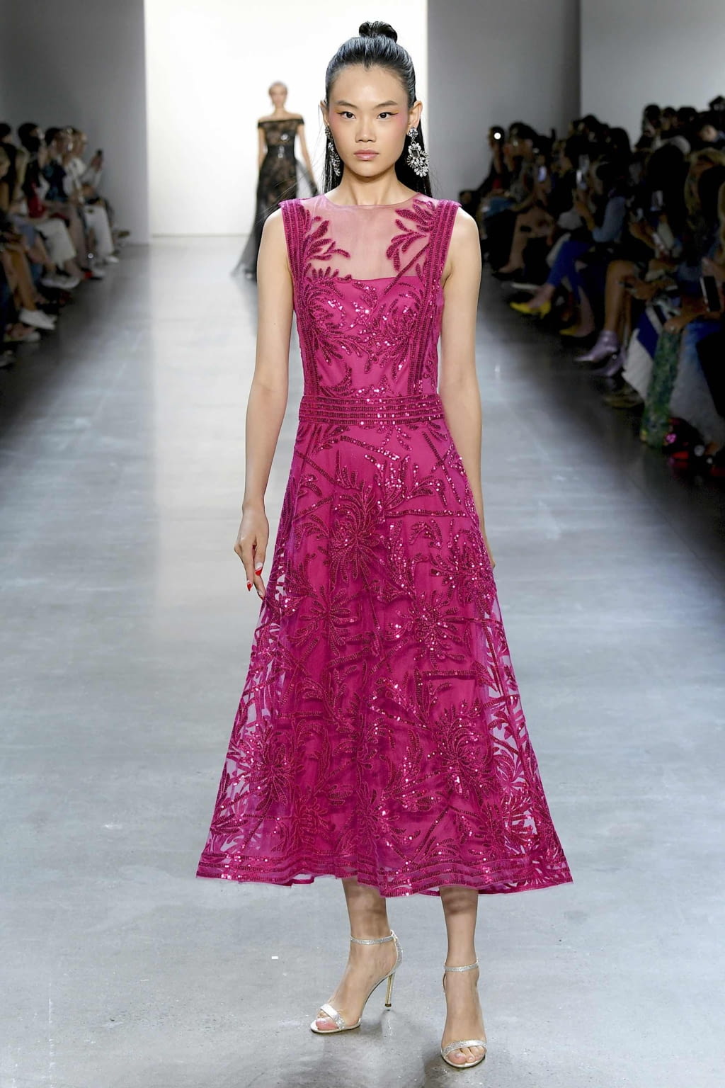Fashion Week New York Spring/Summer 2020 look 27 de la collection Tadashi Shoji womenswear