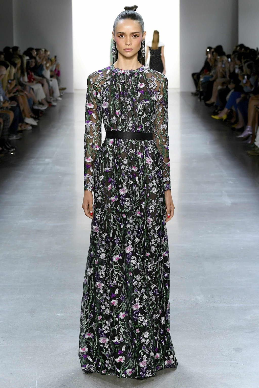 Fashion Week New York Spring/Summer 2020 look 32 de la collection Tadashi Shoji womenswear