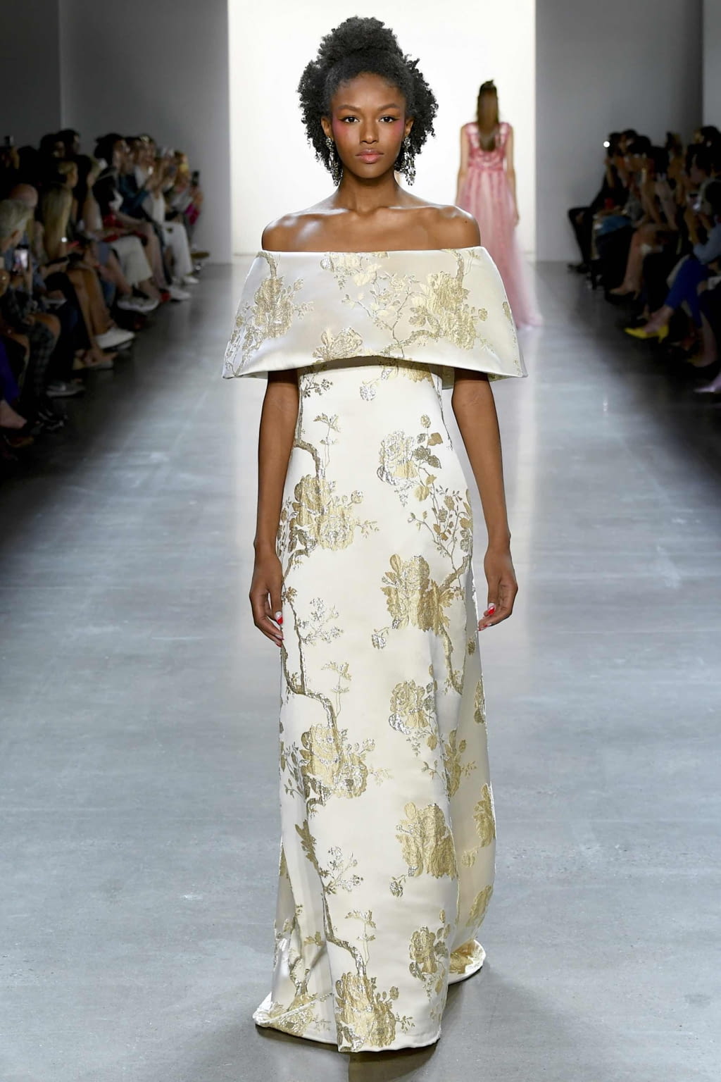 Fashion Week New York Spring/Summer 2020 look 37 de la collection Tadashi Shoji womenswear