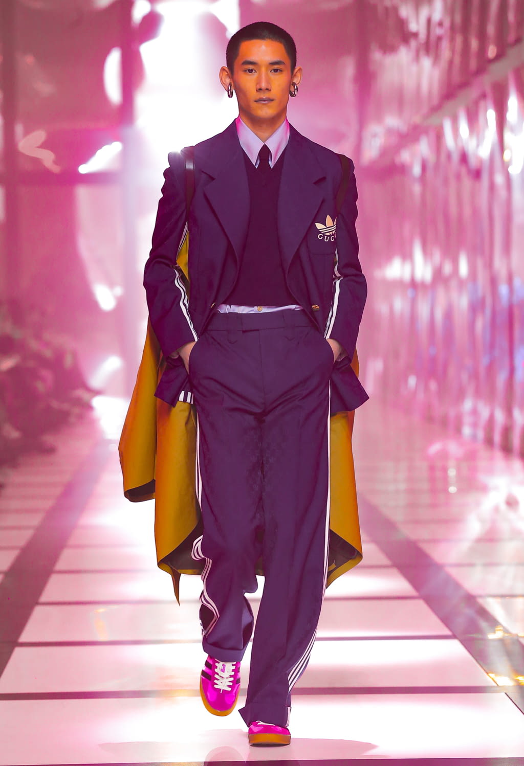 Fashion Week Milan Fall/Winter 2022 look 18 from the Gucci collection 女装
