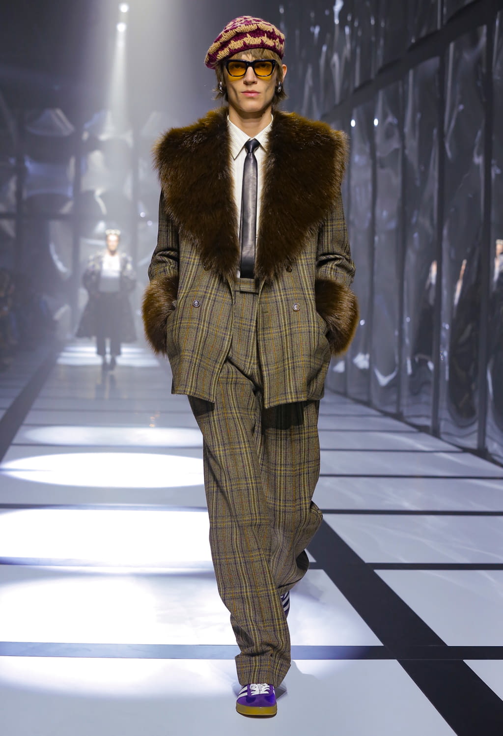 Fashion Week Milan Fall/Winter 2022 look 32 from the Gucci collection womenswear