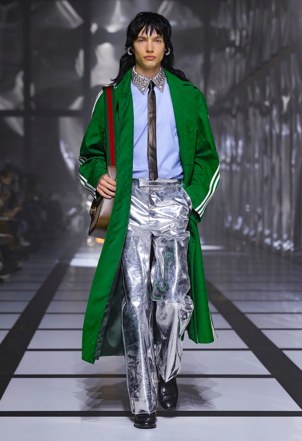 Fashion Week Milan Fall/Winter 2022 look 43 from the Gucci collection womenswear