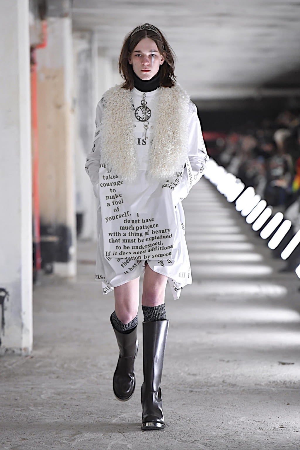 Fashion Week Paris Fall/Winter 2020 look 1 from the Takahiromiyashita The Soloist collection menswear