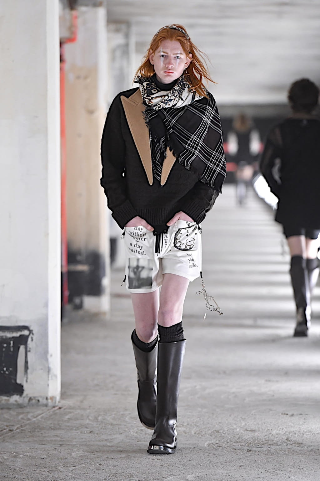 Fashion Week Paris Fall/Winter 2020 look 11 from the Takahiromiyashita The Soloist collection menswear