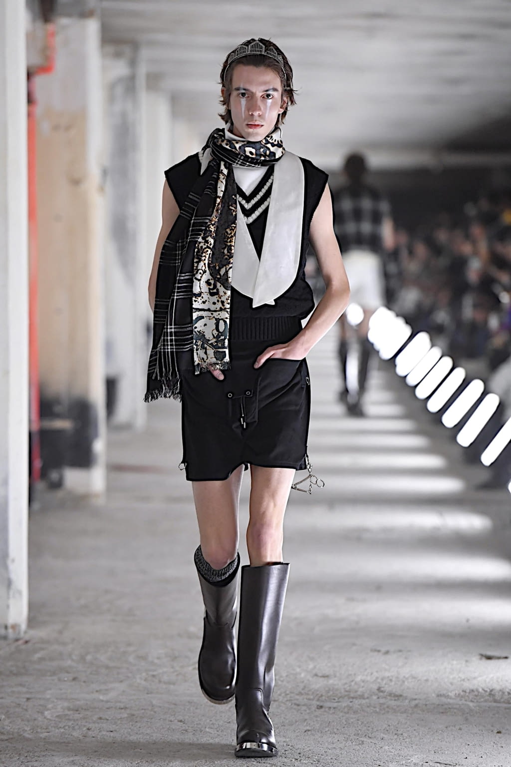 Fashion Week Paris Fall/Winter 2020 look 17 de la collection Takahiromiyashita The Soloist menswear