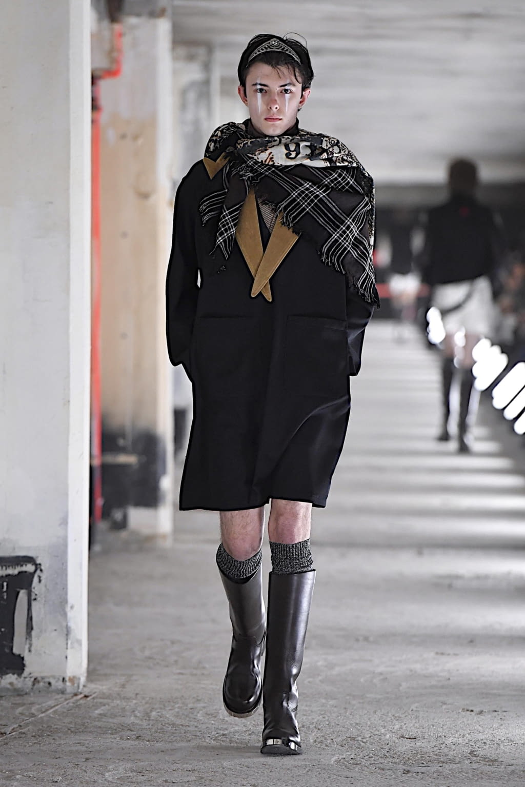 Fashion Week Paris Fall/Winter 2020 look 20 de la collection Takahiromiyashita The Soloist menswear