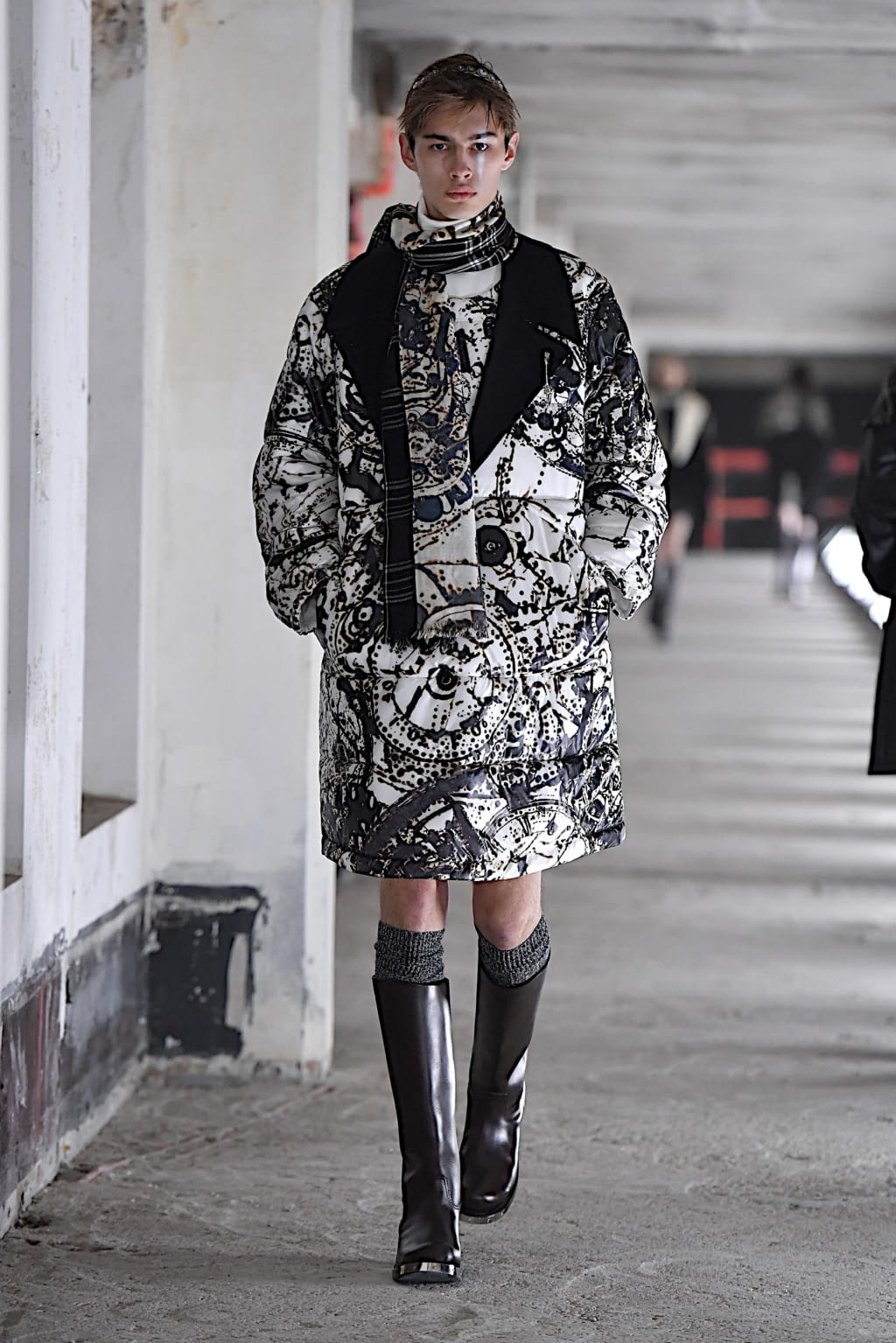 Fashion Week Paris Fall/Winter 2020 look 22 from the Takahiromiyashita The Soloist collection menswear