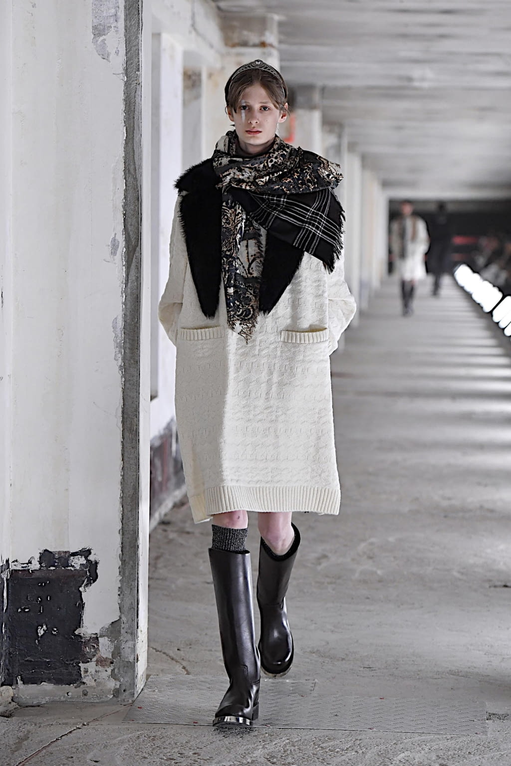 Fashion Week Paris Fall/Winter 2020 look 27 from the Takahiromiyashita The Soloist collection menswear