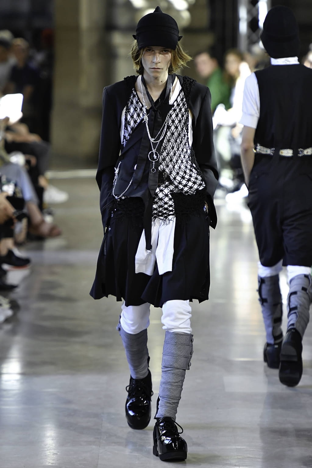 Fashion Week Paris Spring/Summer 2020 look 10 from the Takahiromiyashita The Soloist collection 男装