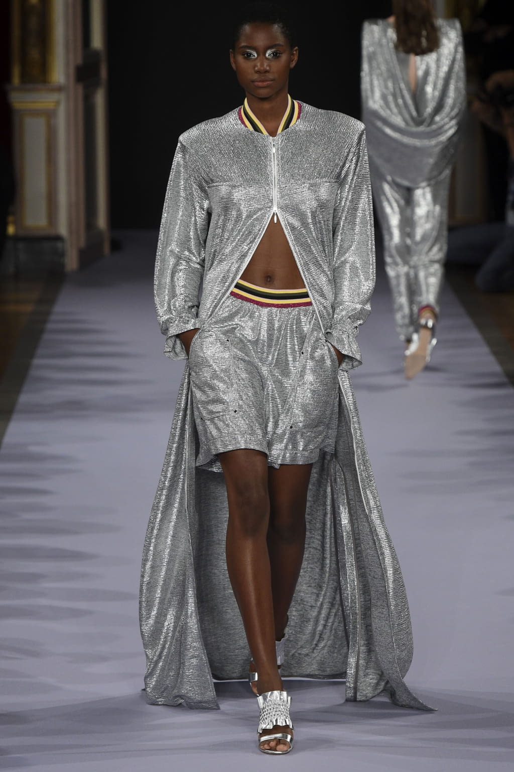 Fashion Week Paris Spring/Summer 2019 look 18 from the Talbot Runhof collection 女装