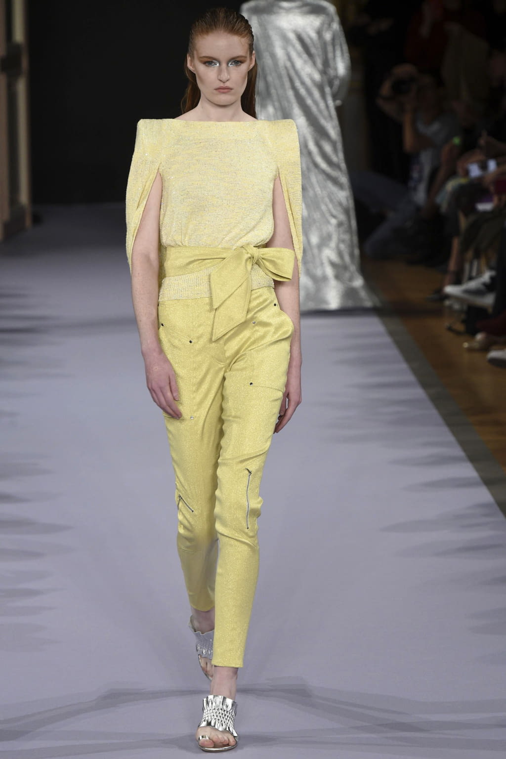 Fashion Week Paris Spring/Summer 2019 look 19 from the Talbot Runhof collection 女装