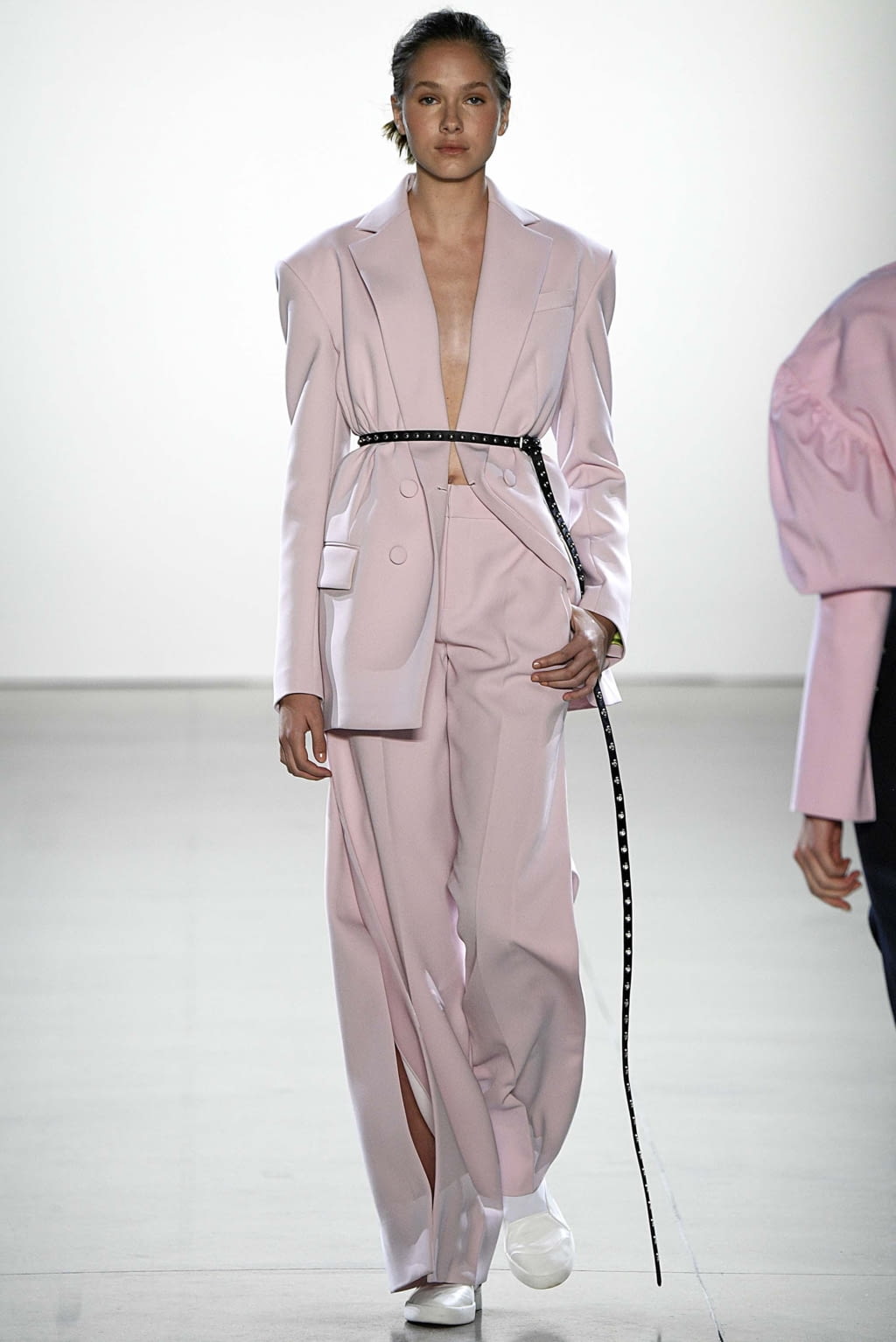 Fashion Week New York Spring/Summer 2019 look 11 from the Taoray Wang collection 女装