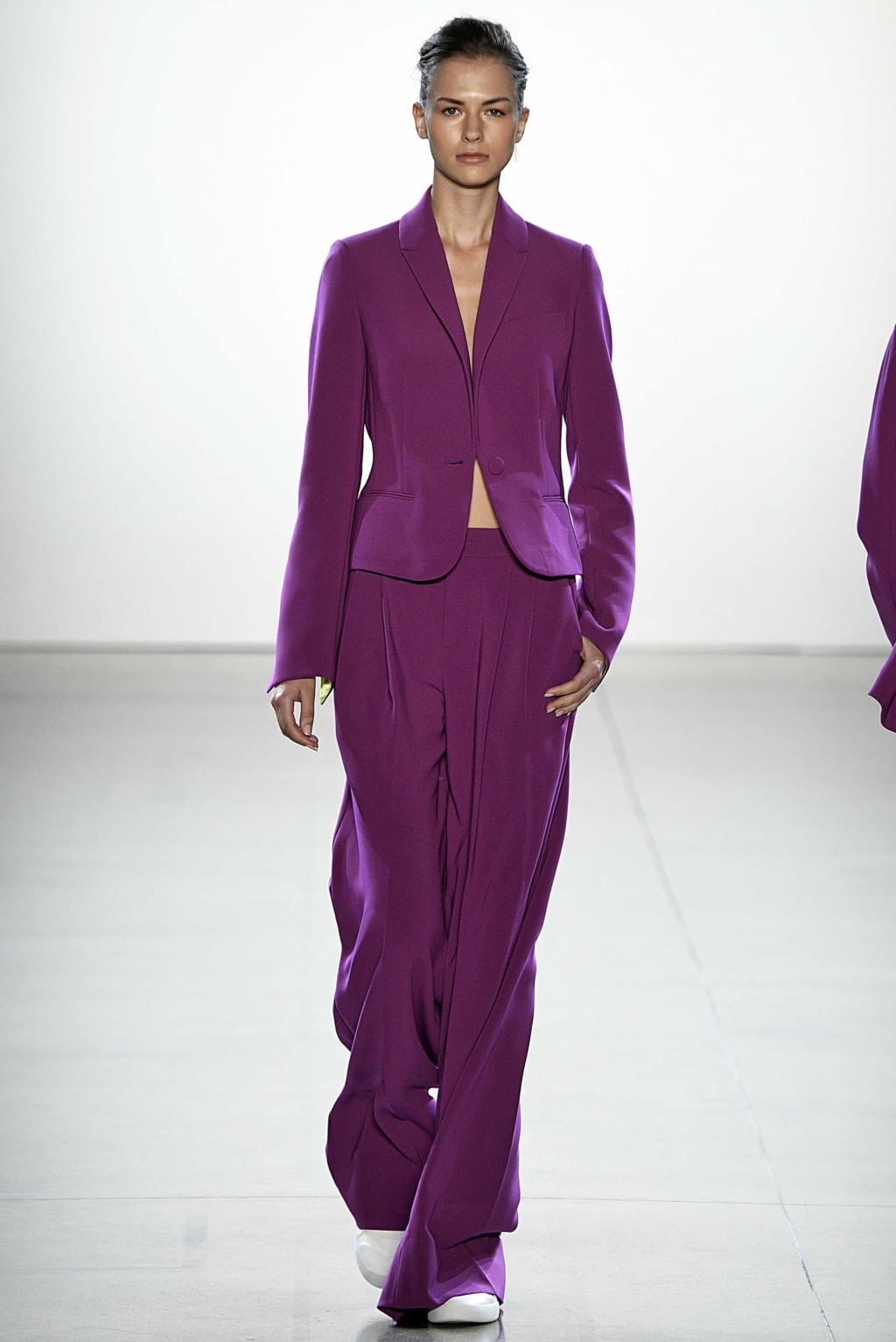Fashion Week New York Spring/Summer 2019 look 15 from the Taoray Wang collection 女装