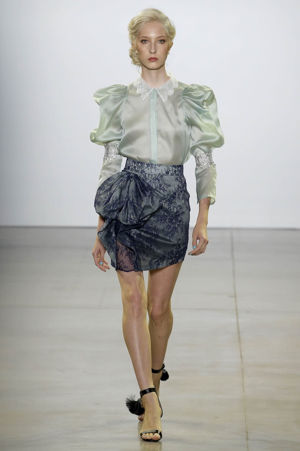 Fashion Week New York Spring/Summer 2020 look 1 de la collection Taoray Wang womenswear