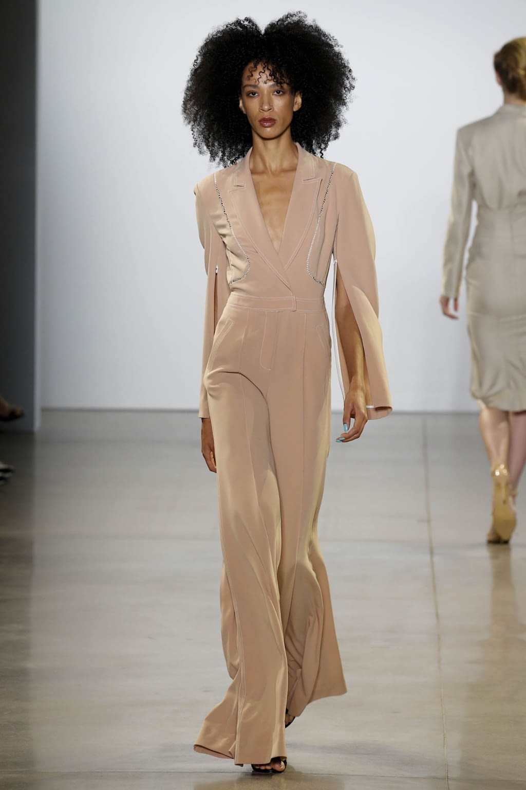 Fashion Week New York Spring/Summer 2020 look 16 de la collection Taoray Wang womenswear