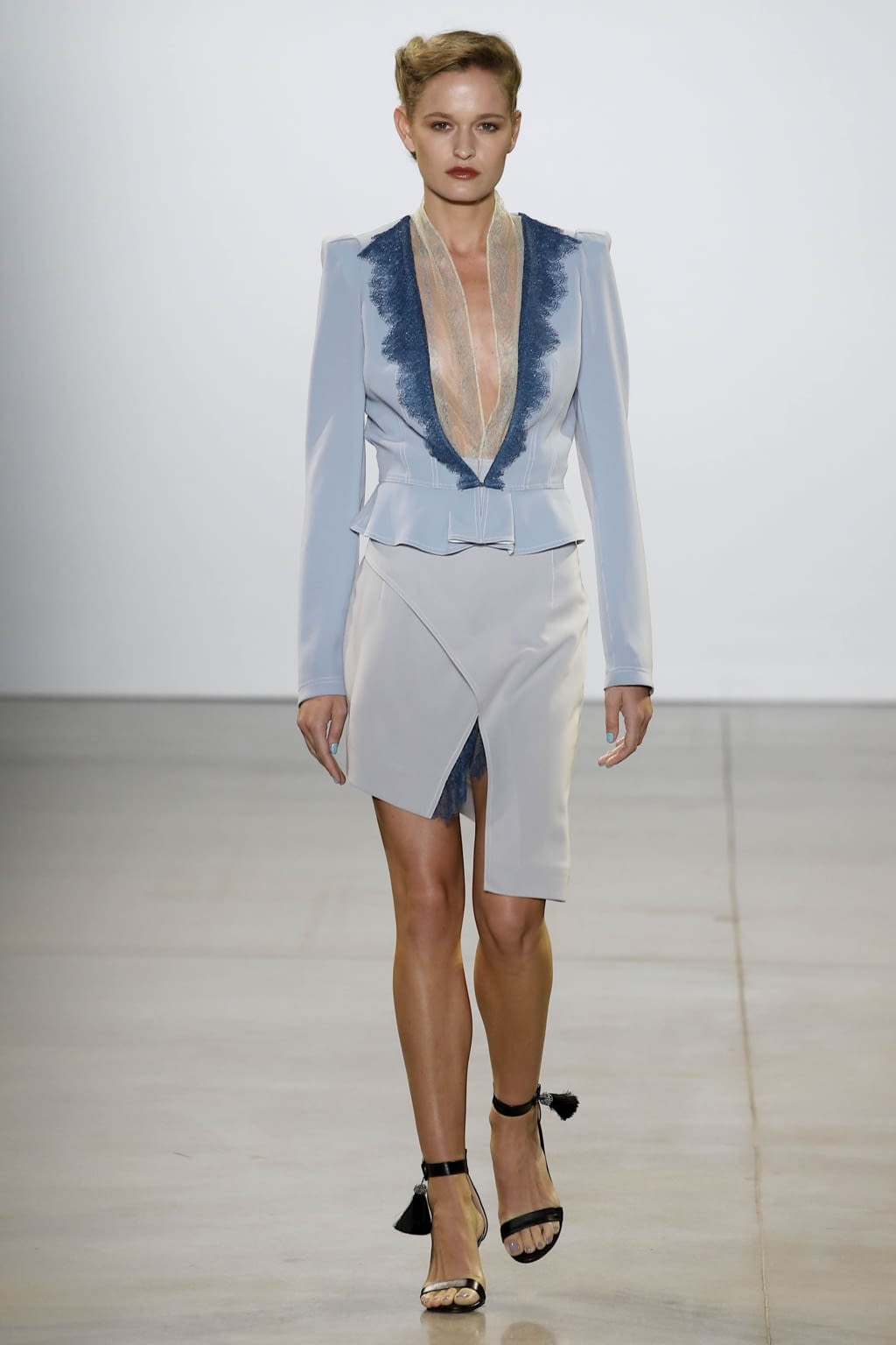 Fashion Week New York Spring/Summer 2020 look 17 de la collection Taoray Wang womenswear