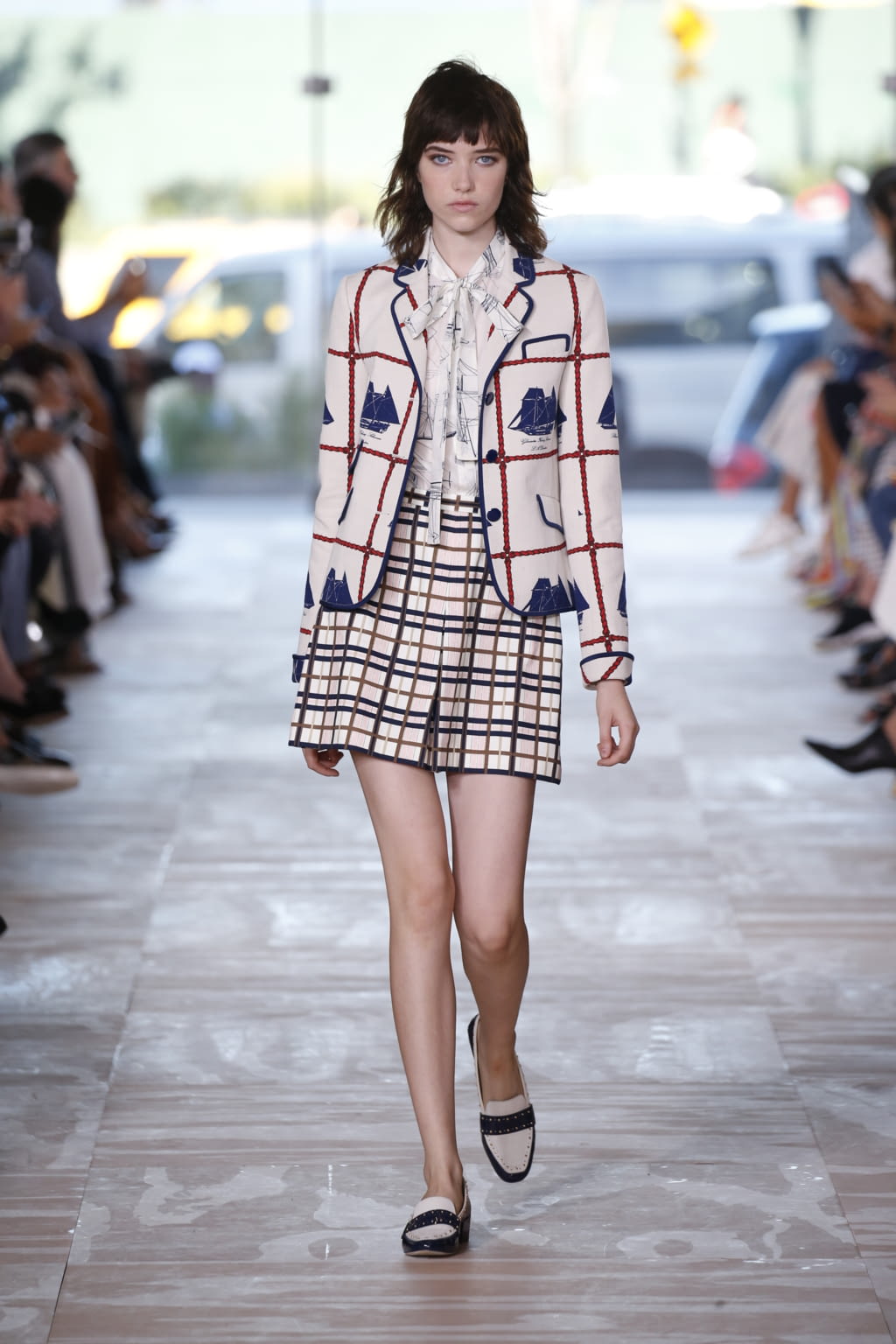 Fashion Week New York Spring/Summer 2017 look 15 from the Tory Burch collection womenswear