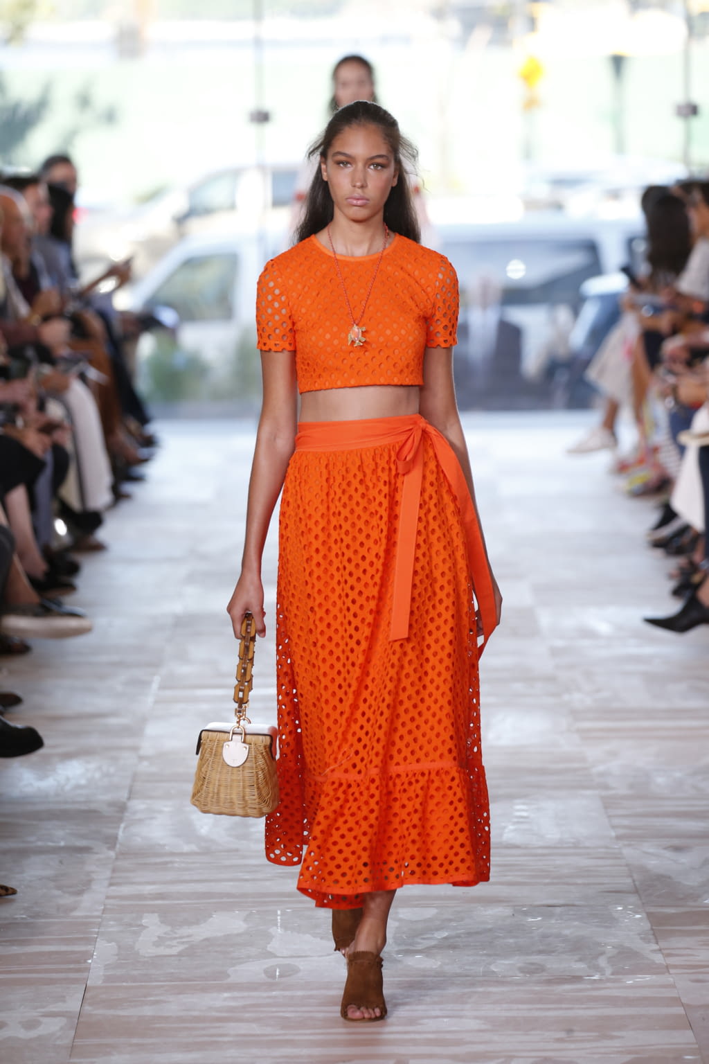 Fashion Week New York Spring/Summer 2017 look 23 from the Tory Burch collection 女装