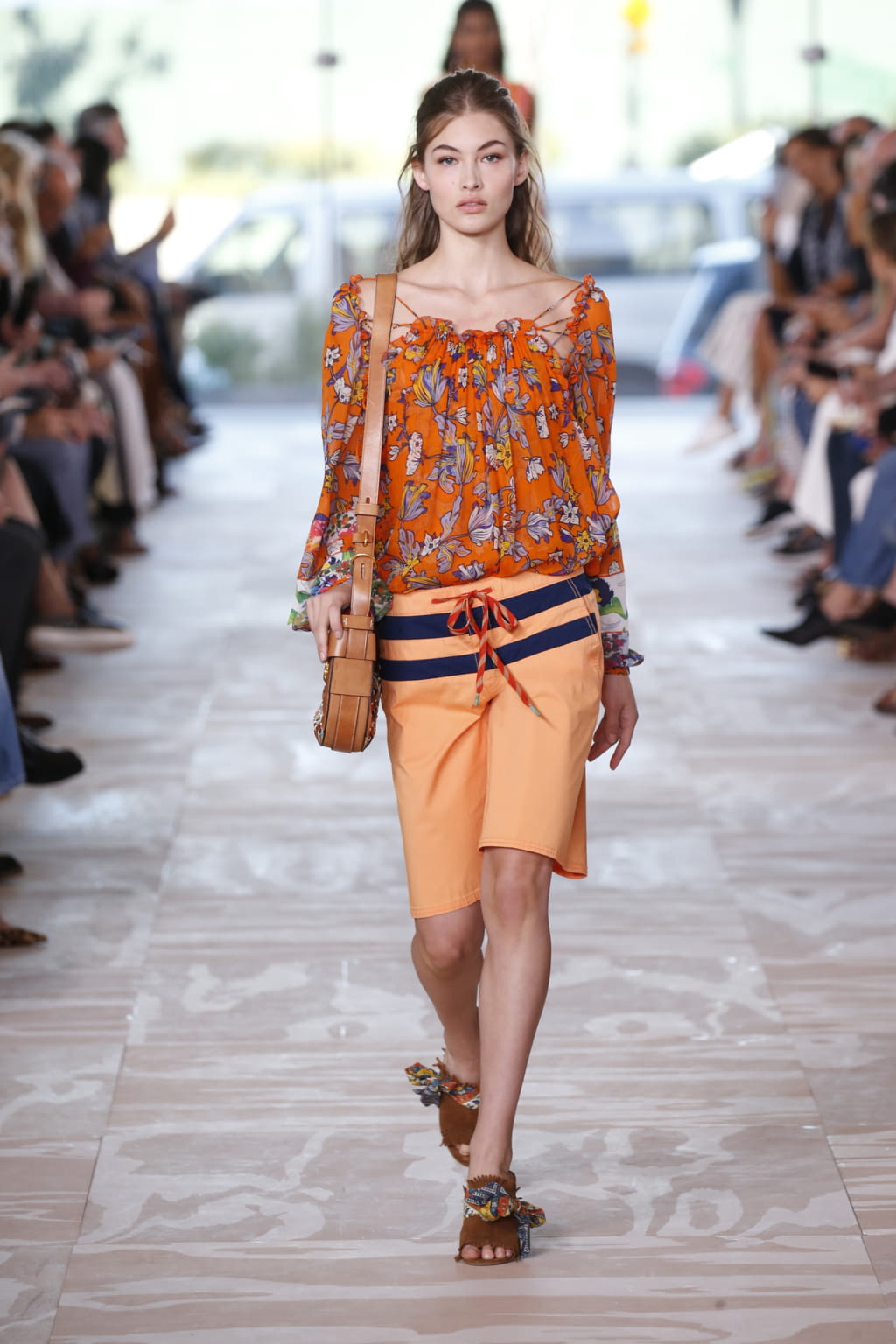 Fashion Week New York Spring/Summer 2017 look 30 from the Tory Burch collection 女装