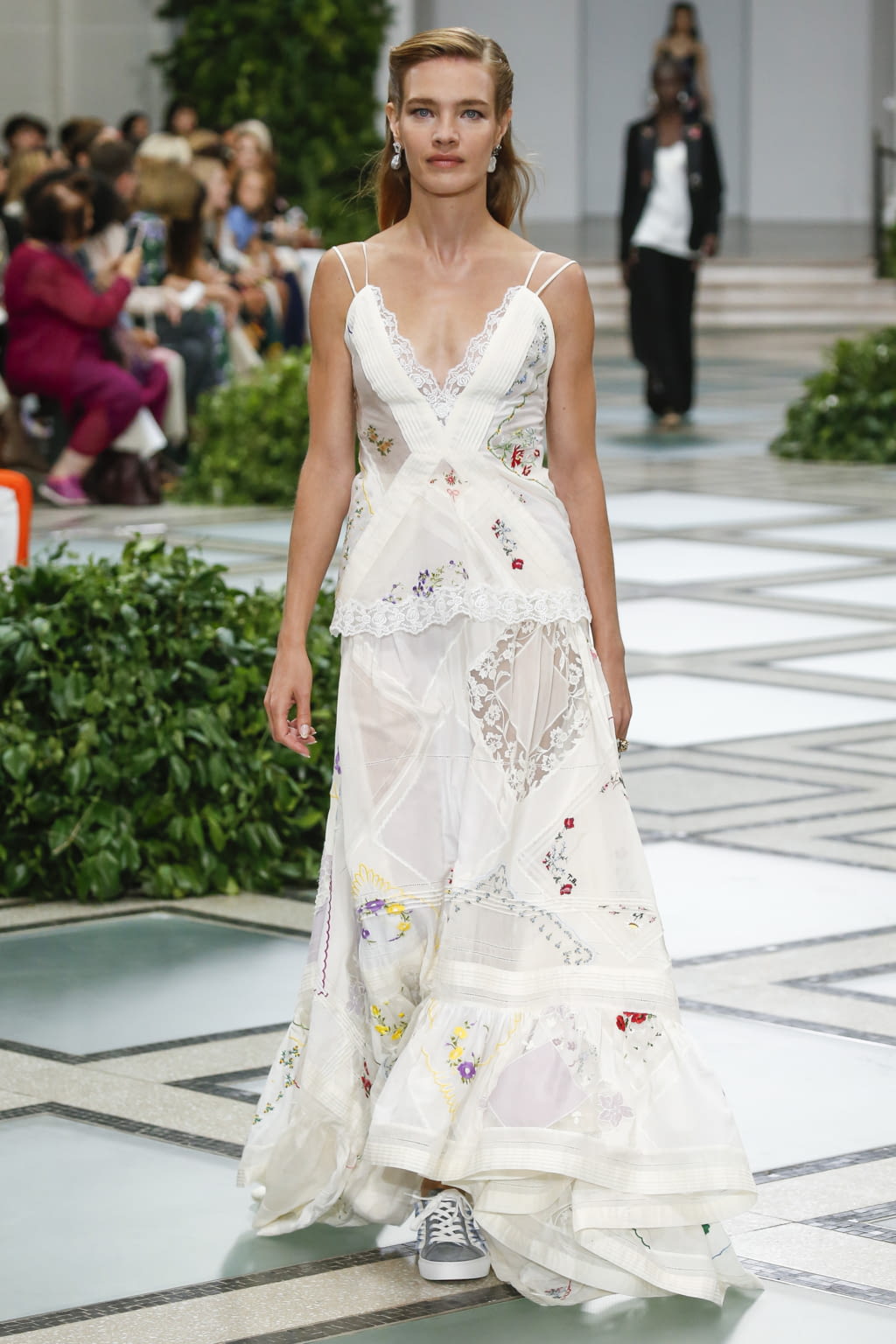 Fashion Week New York Spring/Summer 2020 look 1 from the Tory Burch collection womenswear