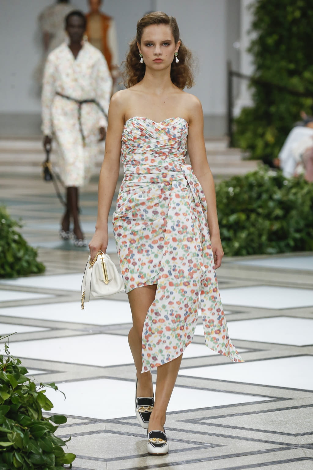Fashion Week New York Spring/Summer 2020 look 21 from the Tory Burch collection 女装