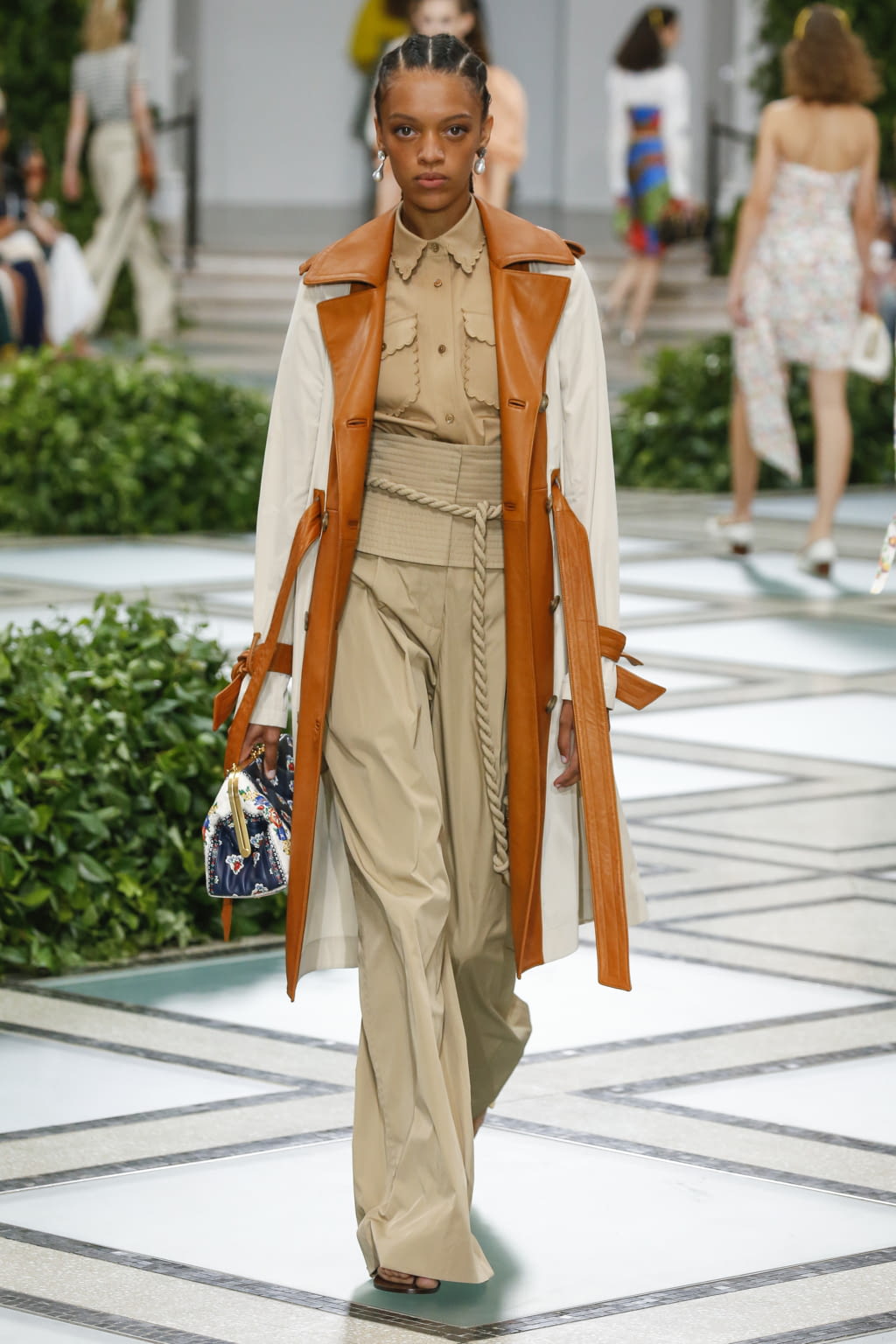 Fashion Week New York Spring/Summer 2020 look 25 from the Tory Burch collection womenswear
