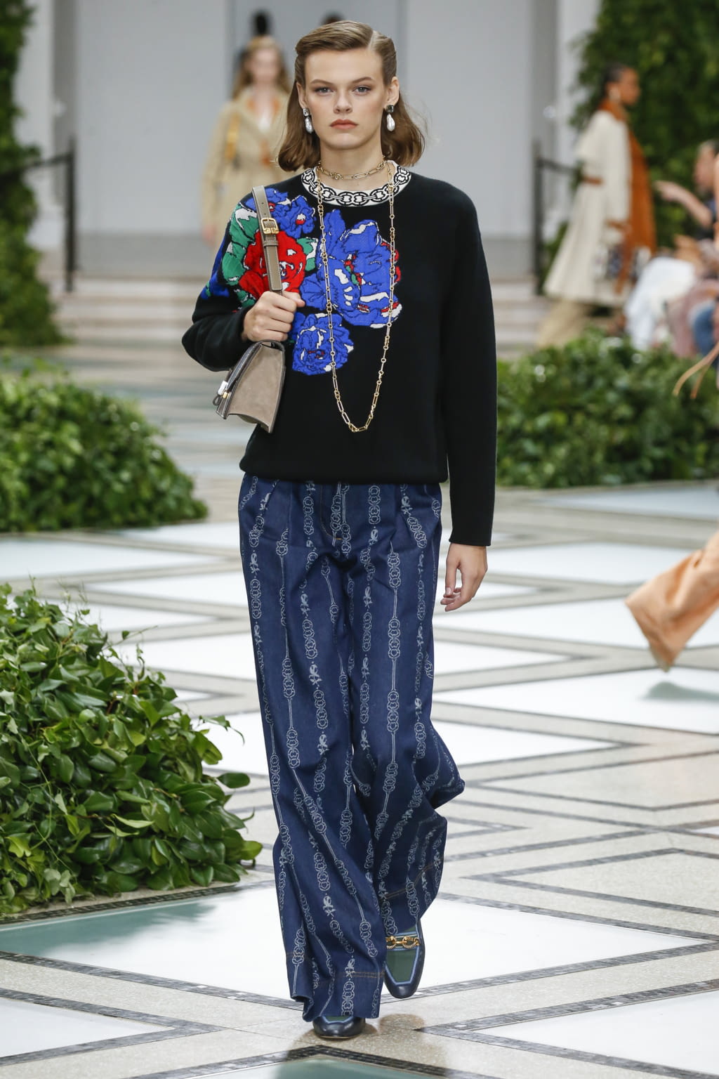 Fashion Week New York Spring/Summer 2020 look 30 from the Tory Burch collection womenswear