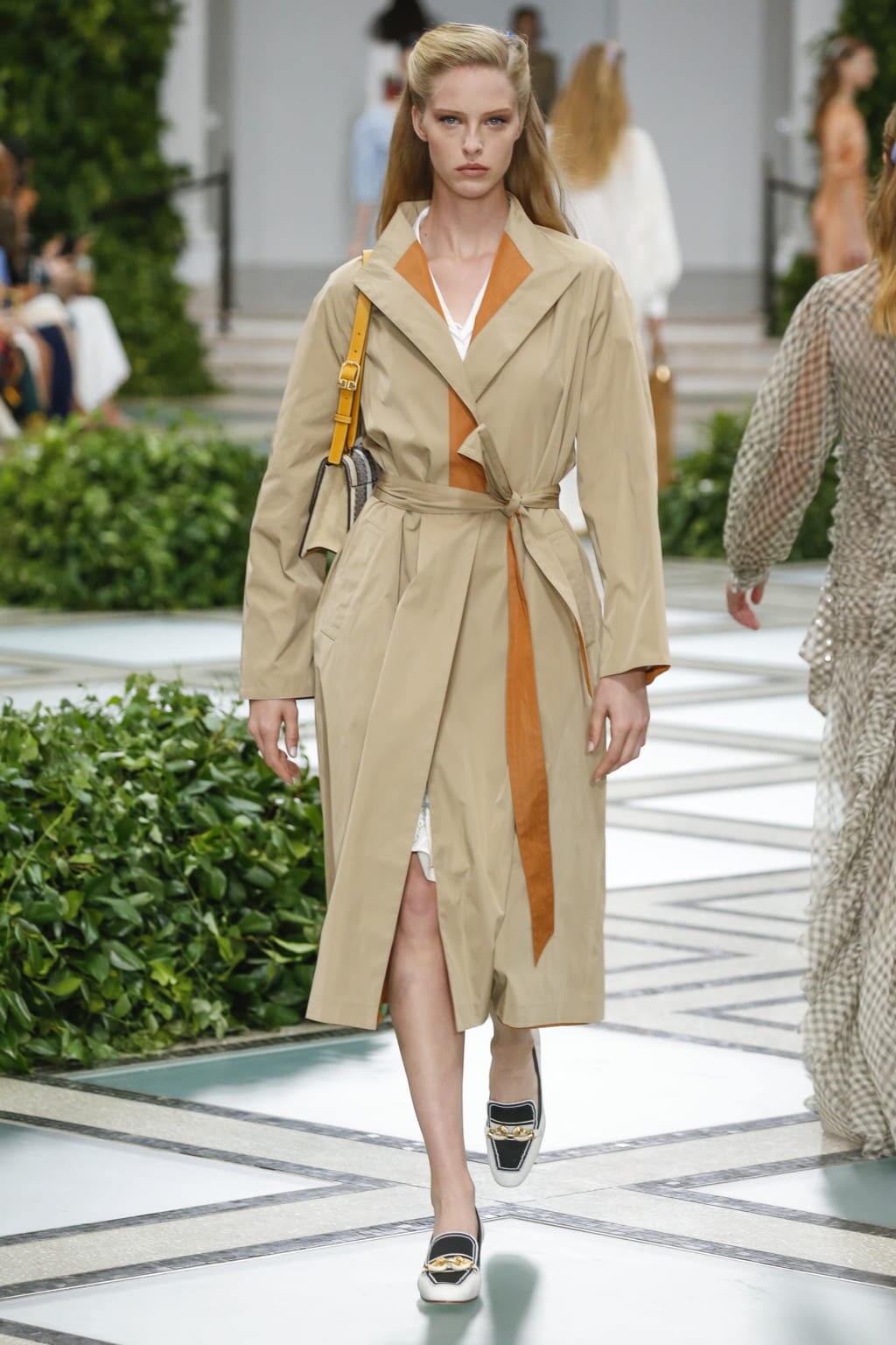 Fashion Week New York Spring/Summer 2020 look 33 from the Tory Burch collection womenswear