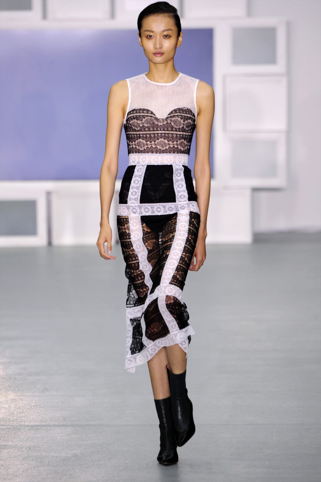 Fashion Week London Spring/Summer 2017 look 35 from the Teatum Jones collection womenswear