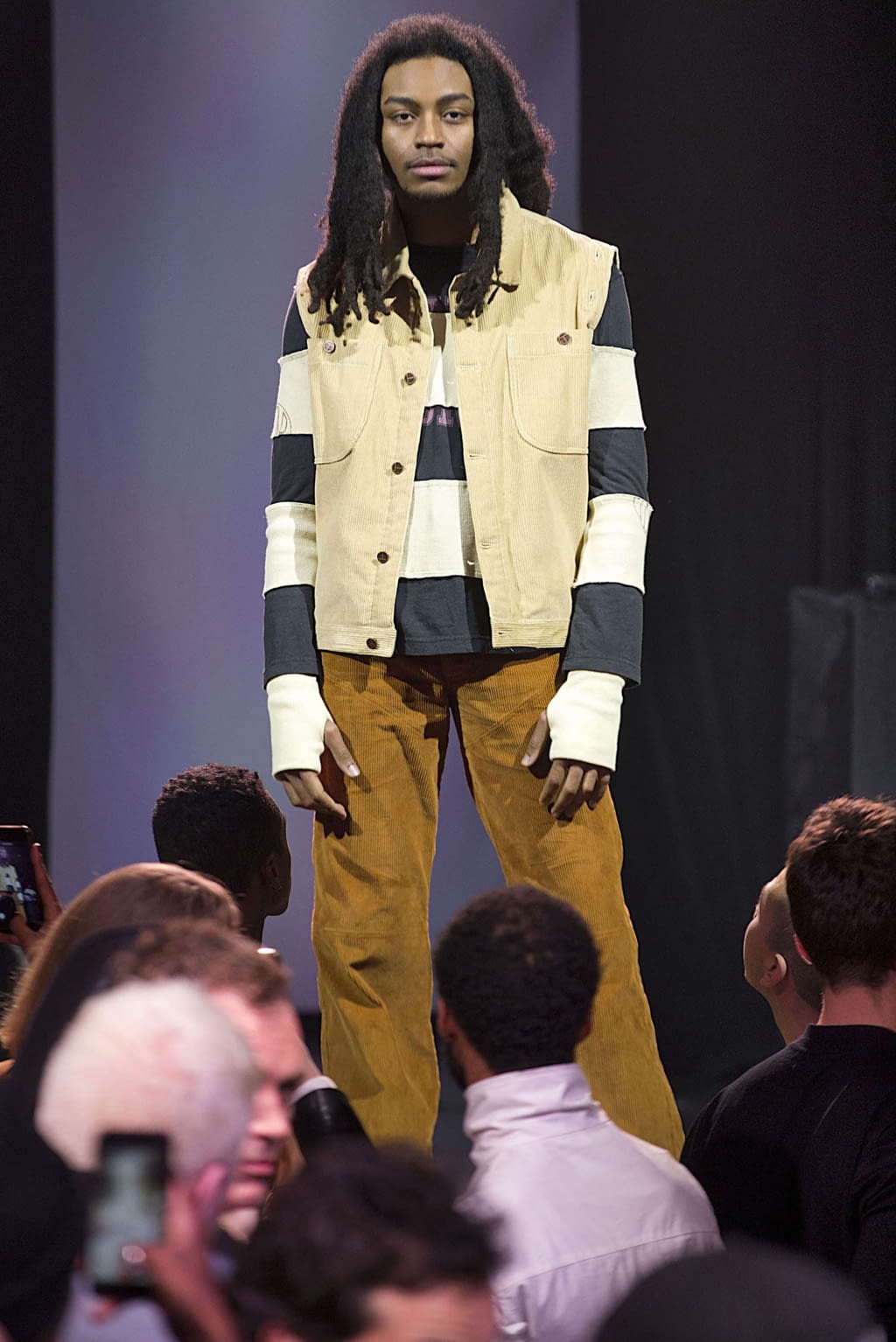 Fashion Week New York Fall/Winter 2019 look 6 from the Telfar collection 女装